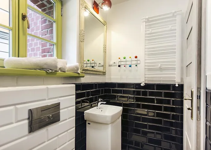 Insopot - Gogh - Near The Sea * Sopot