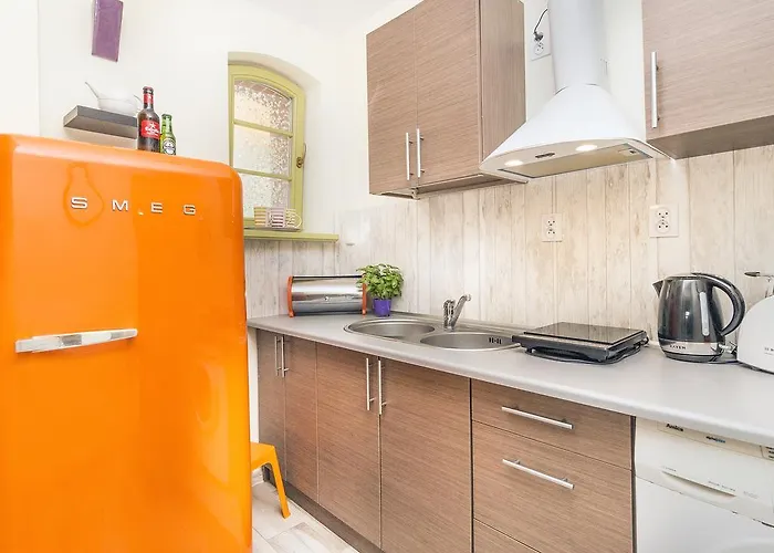 Insopot - Gogh - Near The Sea * Sopot